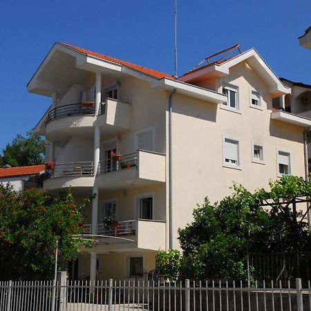 Apartments Teodo ภายนอก รูปภาพ