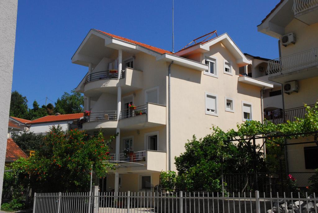 Apartments Teodo ภายนอก รูปภาพ